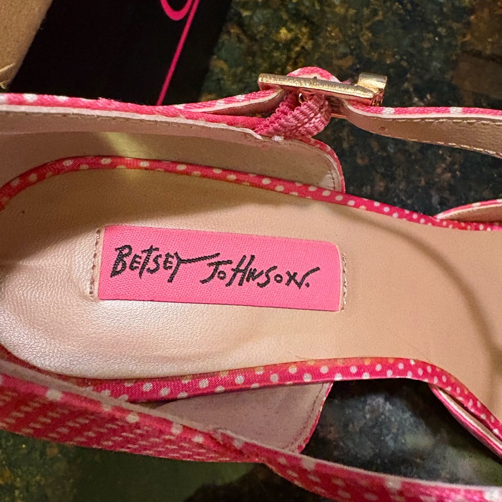Betsey Johnson Pink Polka Dot Heels with Black Bow - Picture 8 of 11